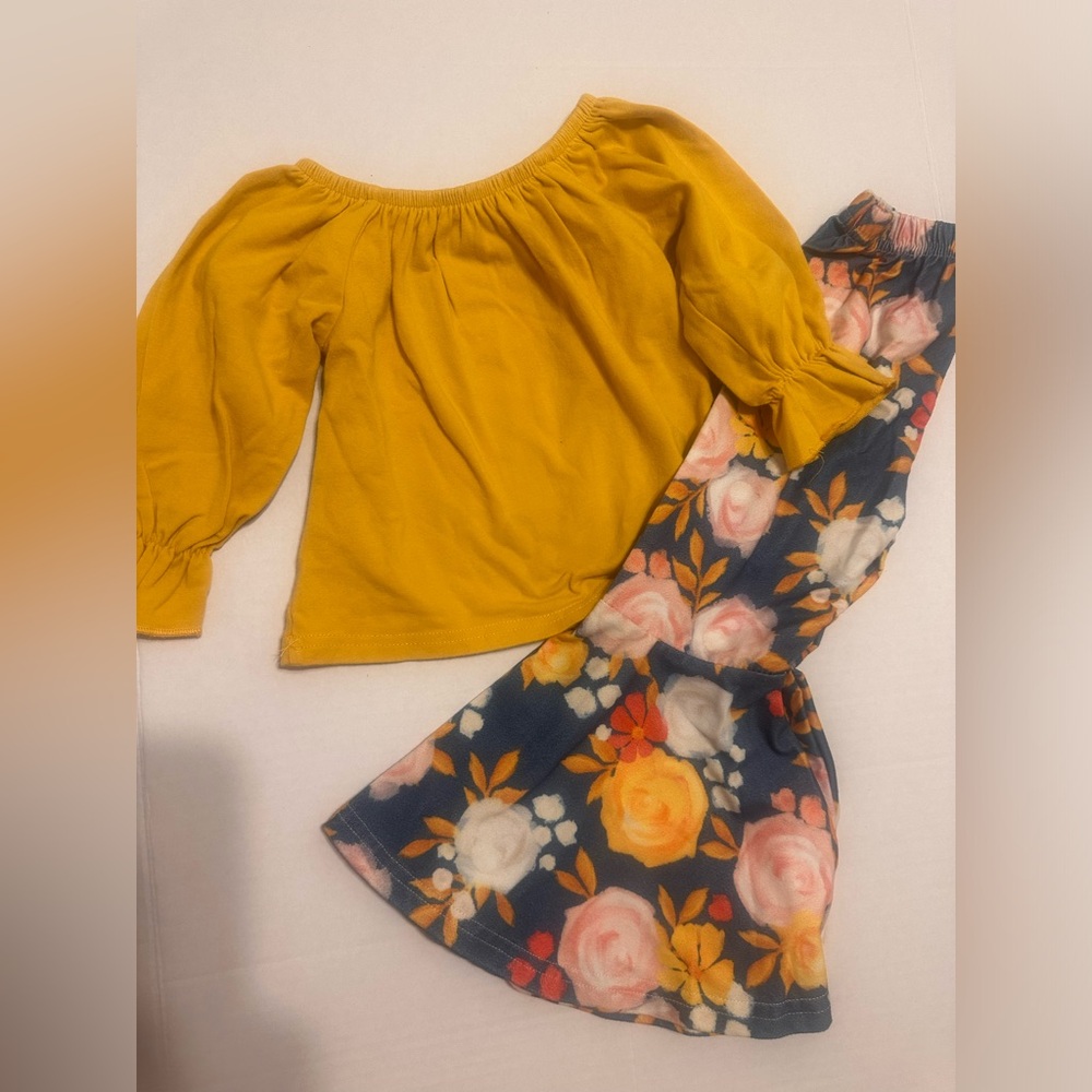 Marie Nicole 12-18M Outfit